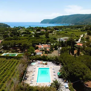 Glamping At Elba Lacona