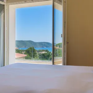 Il Grecale Lacona